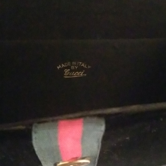 SOLD! Gucci Velvet Clutch Purse + Crossbody Strap - Picture 3 of 8